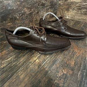 Madden Men’s Classic Brown Leather Oxfords with Timeless Stitching
